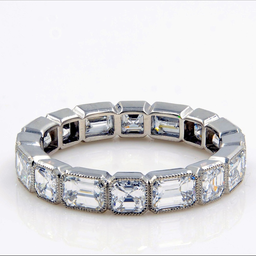 3.50 cts Handmade Platinum w/ Emerald and Asscher cut Diamonds Eternity Band